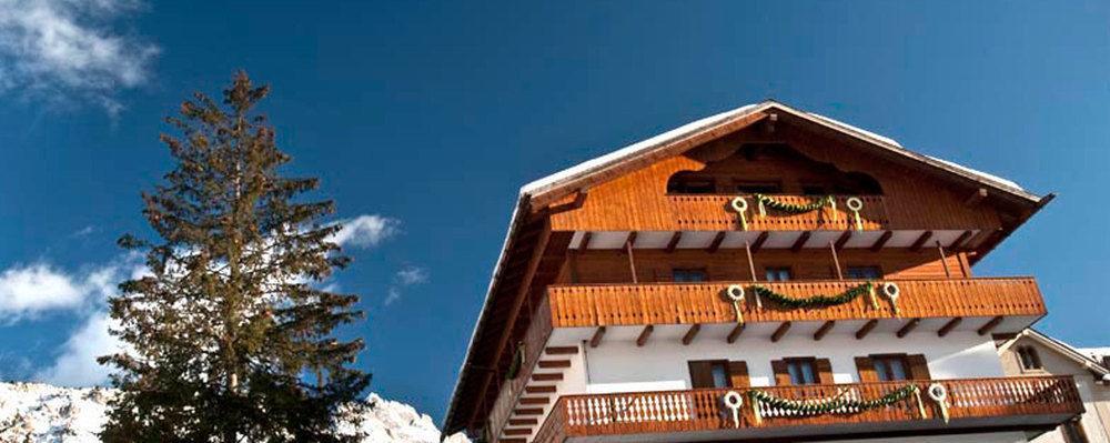 Hotel Panda Cortina- Ricarica Auto Elettriche Cortina dʼAmpezzo Exterior foto